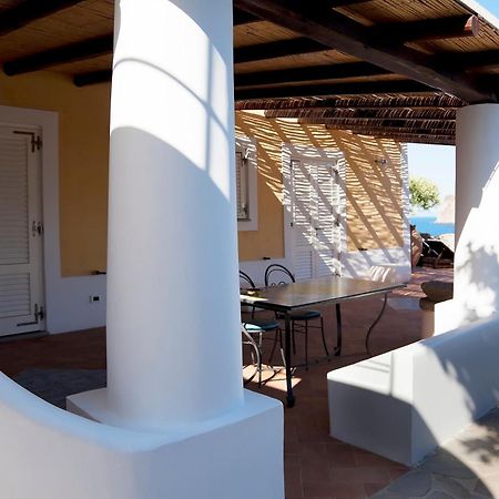 Villa Rocce Rosse Panarea Buitenkant foto