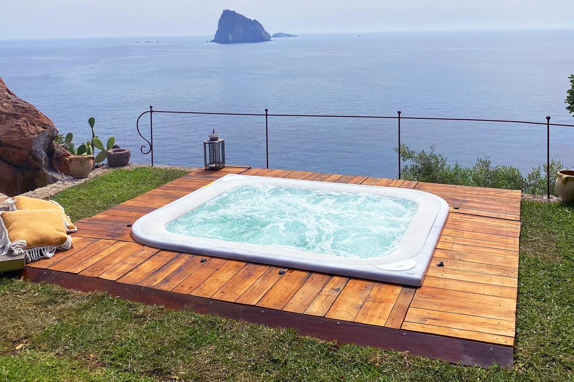 Villa Rocce Rosse Panarea Buitenkant foto